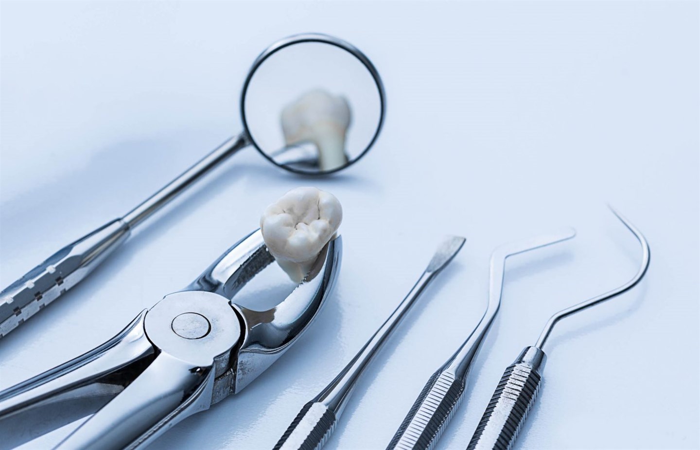 Удаление зубов — простой и сложный способ